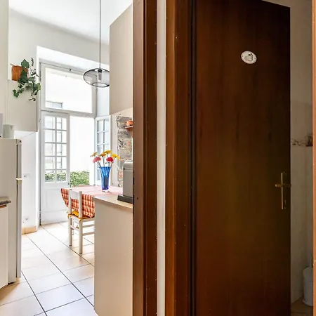 Apartment Downtown & Station - Self Check-in & Remote Access