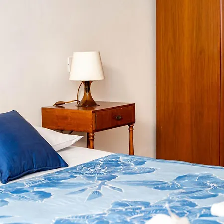 Apartment Downtown & Station - Self Check-in & Remote Access *